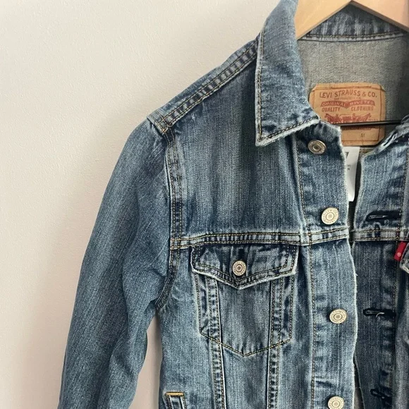 Levi Strauss Denim Jacket - Picture 2 of 4